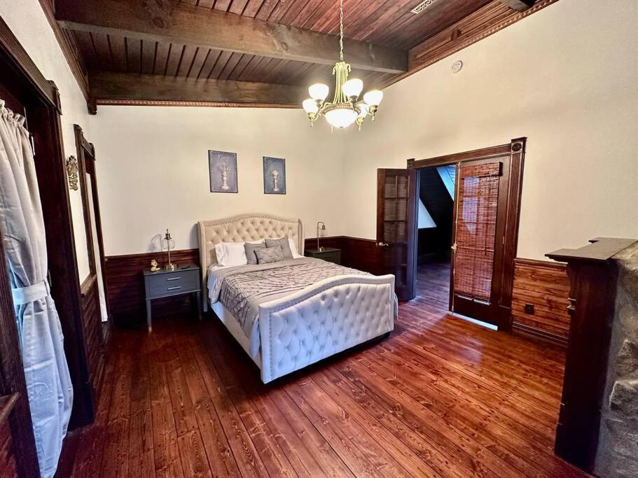 5 Bedroom Estate Near Casino And Downtown Bristol Exterior foto